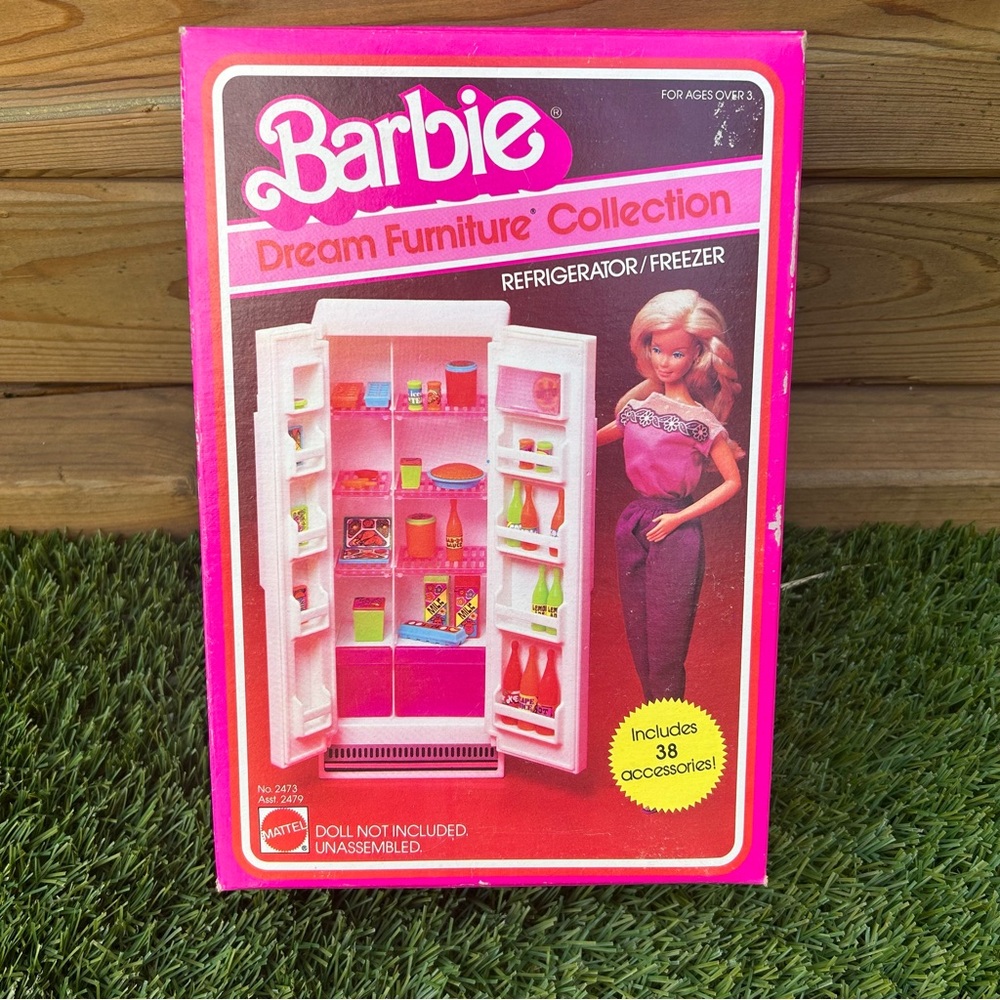 🔥VINTAGE 🔥RARE 🔥 BARBIE Refrigerator 1982